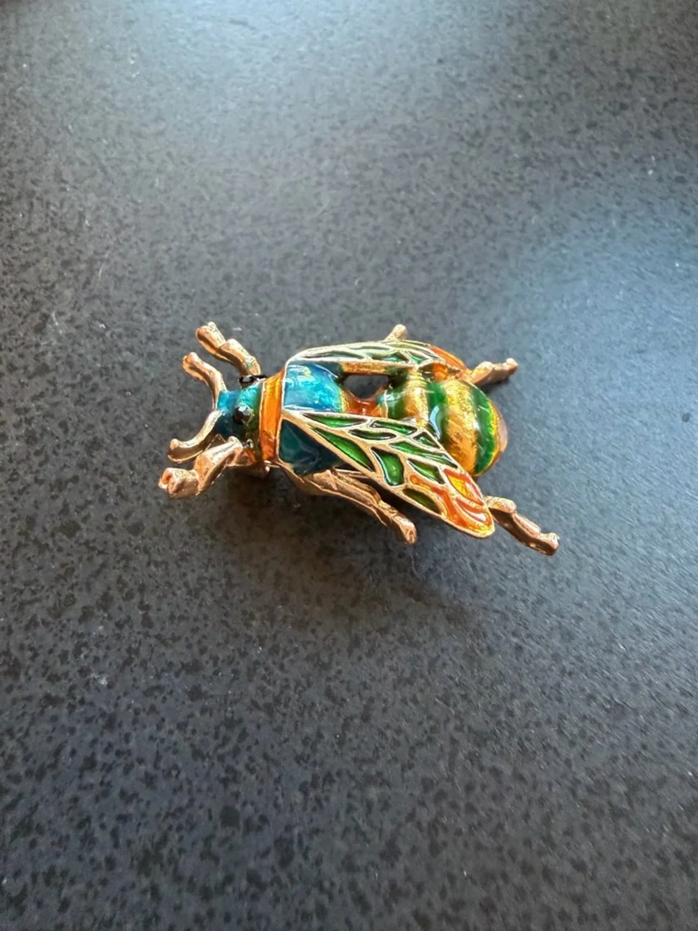 Translucent Enamel Bee insect Brooch Pin Unsigned Gold Tone‎ Vibrant Color